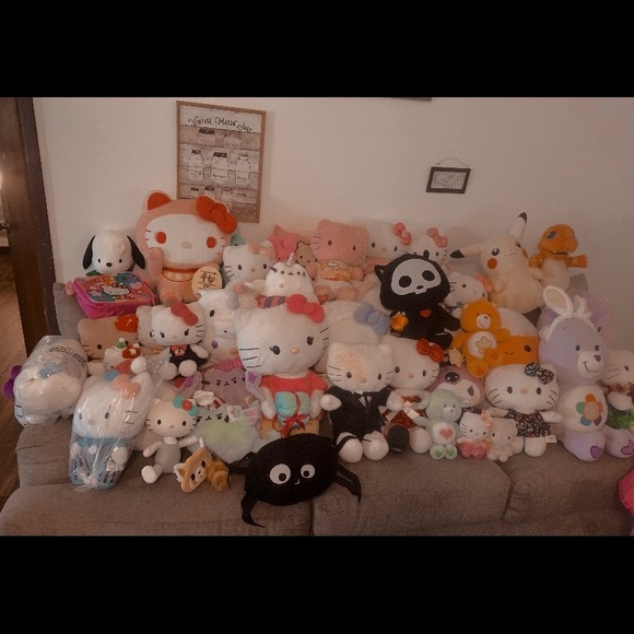 Hello kitty mystery box - Picture 2 of 3